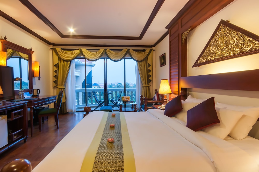 Landmark Double Room - Photo 2