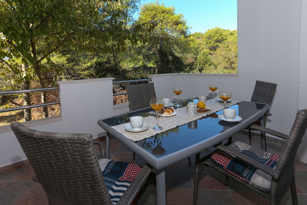 Comfort Apartment, Garden View (A2) photo 2
