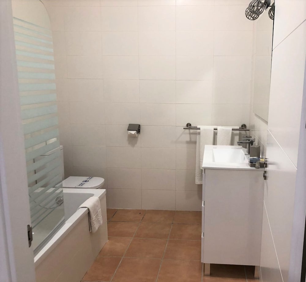 Family House, 2 Bedrooms, Accessible, Kitchenette photo 2