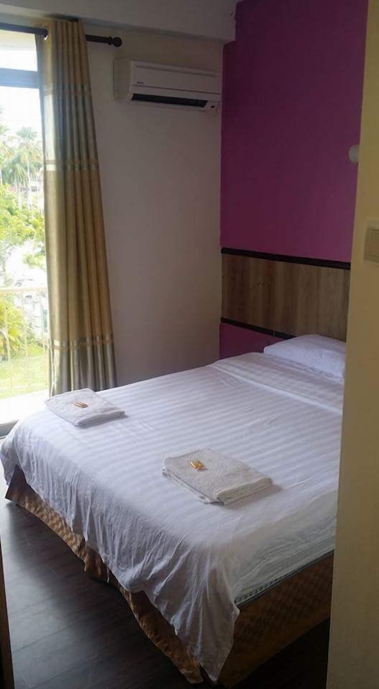 Standard Room, 1 Queen Bed photo 1