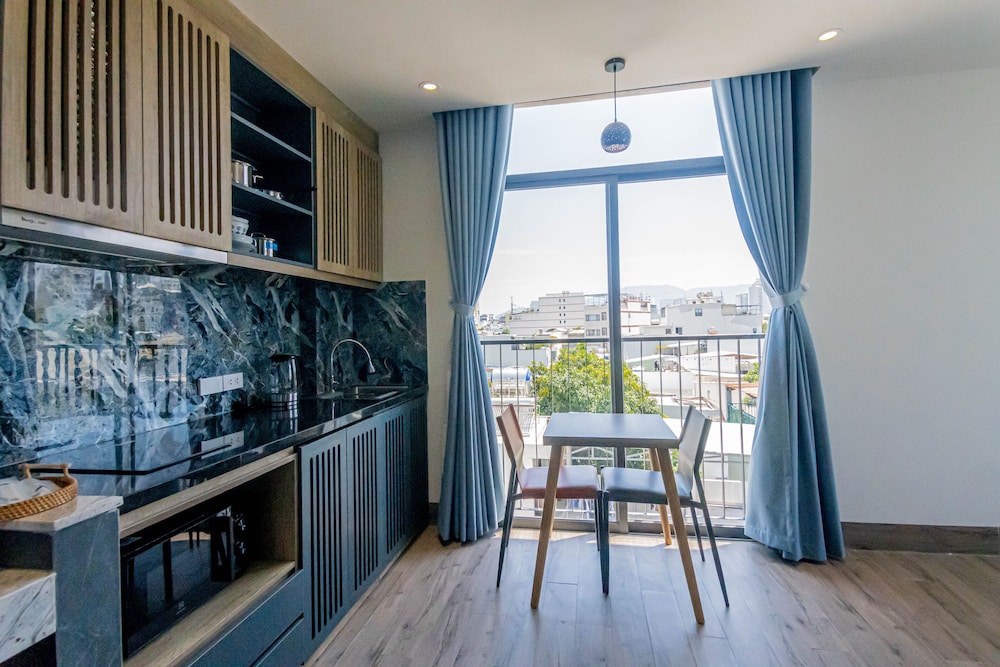 Superior King Studio Cityview - Photo 4