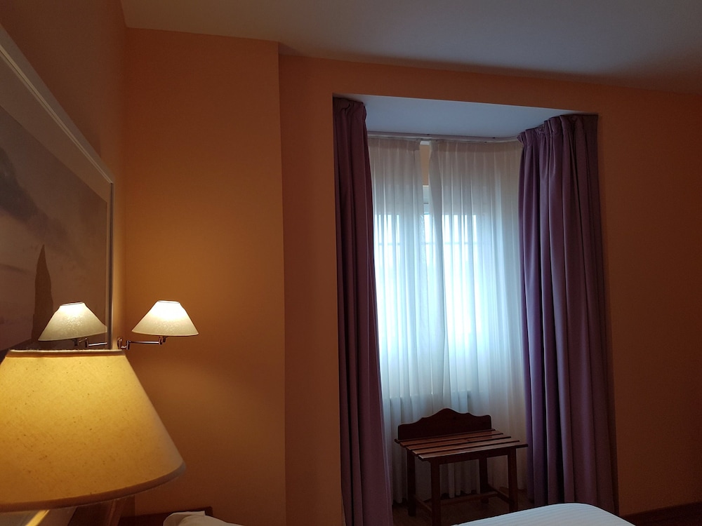Double or Twin Room, Sea View - Photo 5
