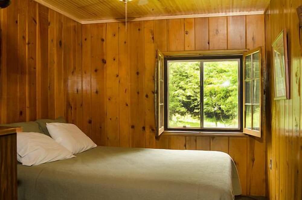Cabin, 2 Bedrooms (Cabin 1 or 2) photo 1