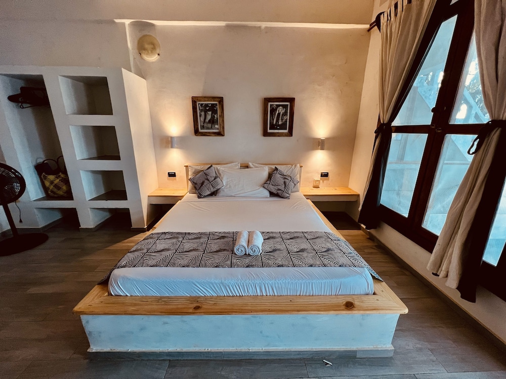 Deluxe Room, 1 Bedroom, Ocean View photo 1