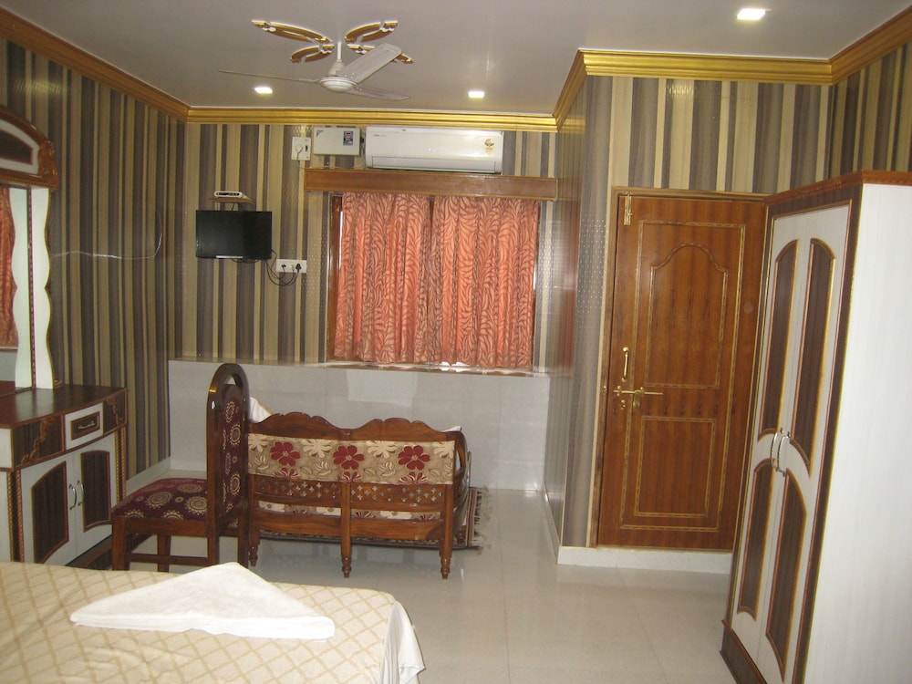 Deluxe Twin Room, 2 Bedrooms photo 3
