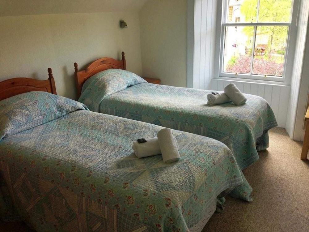 Standard Twin Room - Photo 1