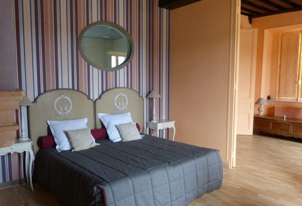 Comfort Room photo 2