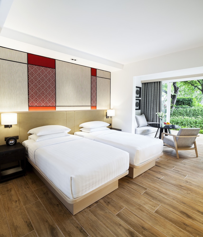 Deluxe Room (2 Twin Beds) - Photo 4