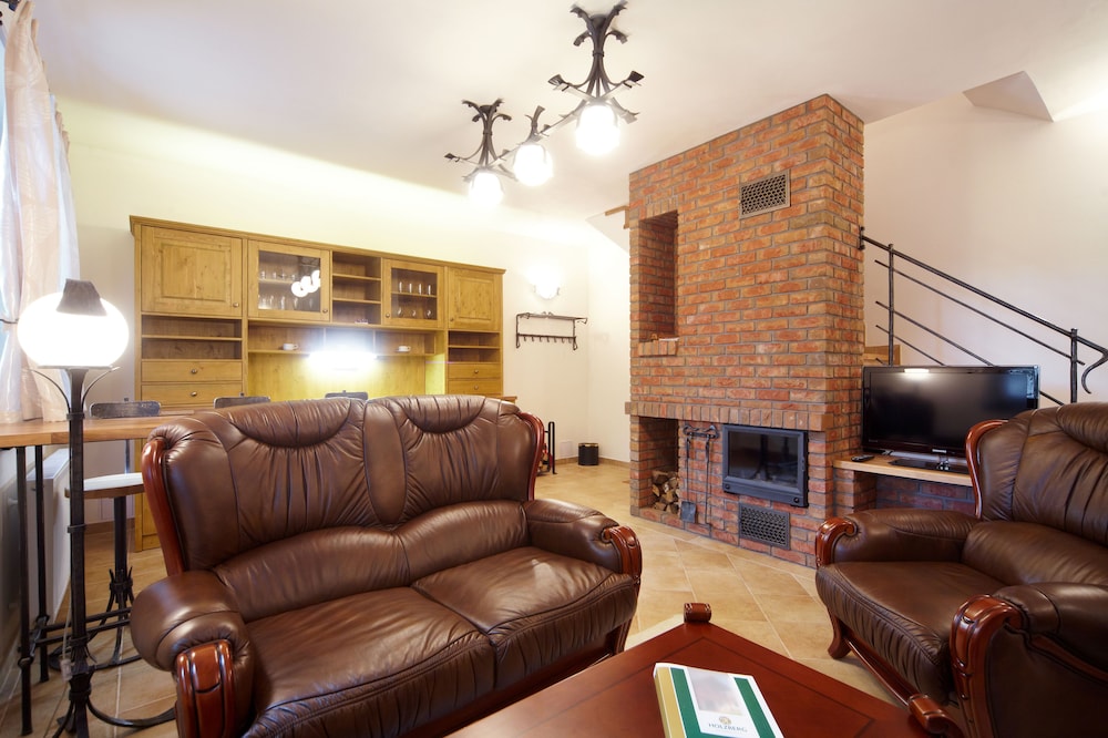 Deluxe Duplex, 2 Bedrooms, Fireplace photo 1
