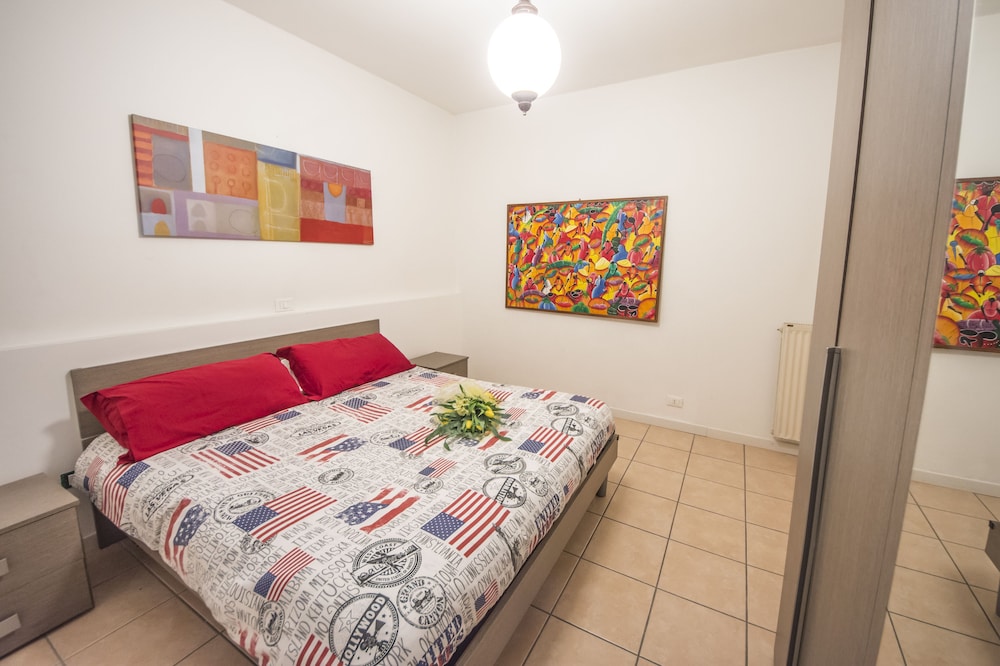 Classic Condo, 2 Bedrooms, Accessible, Ground Floor photo 2