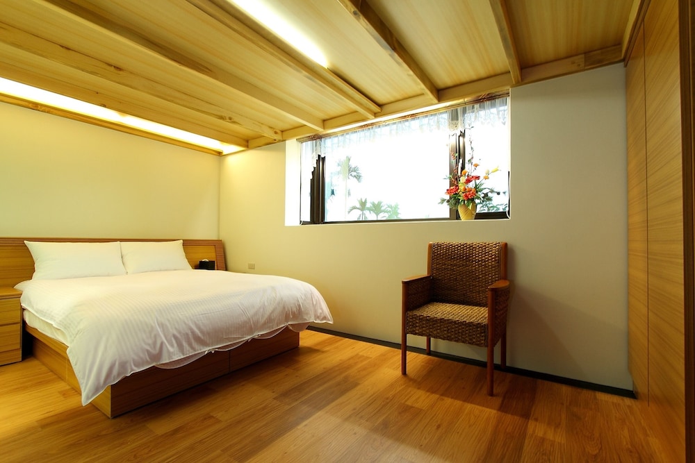 Family Loft, Multiple Beds, Non Smoking photo 1