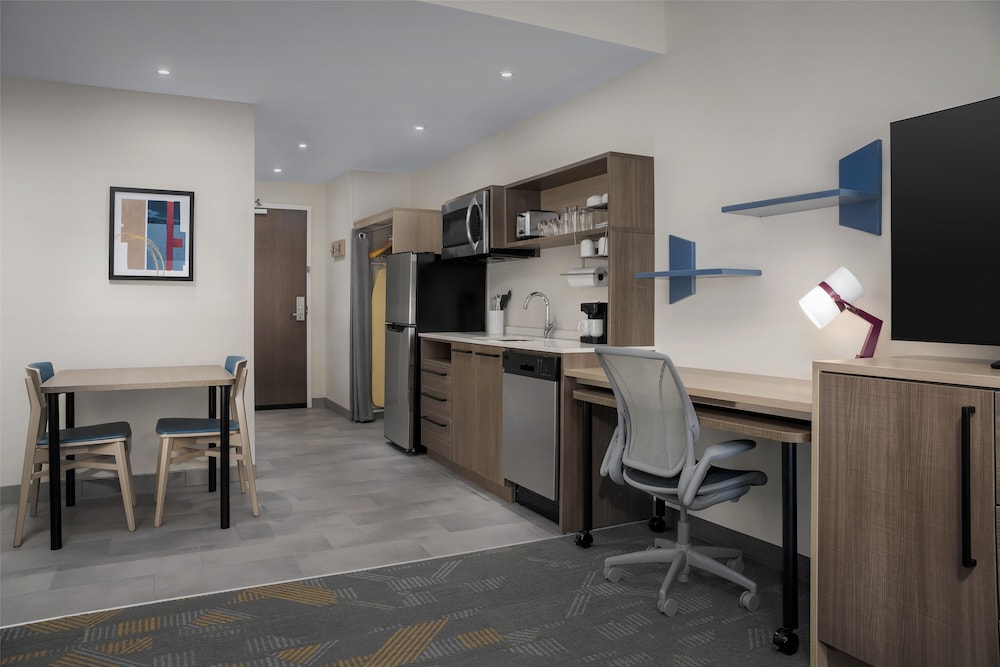 Room, 1 King Bed, Accessible (Mobility & Hearing, 3x3 Shower)