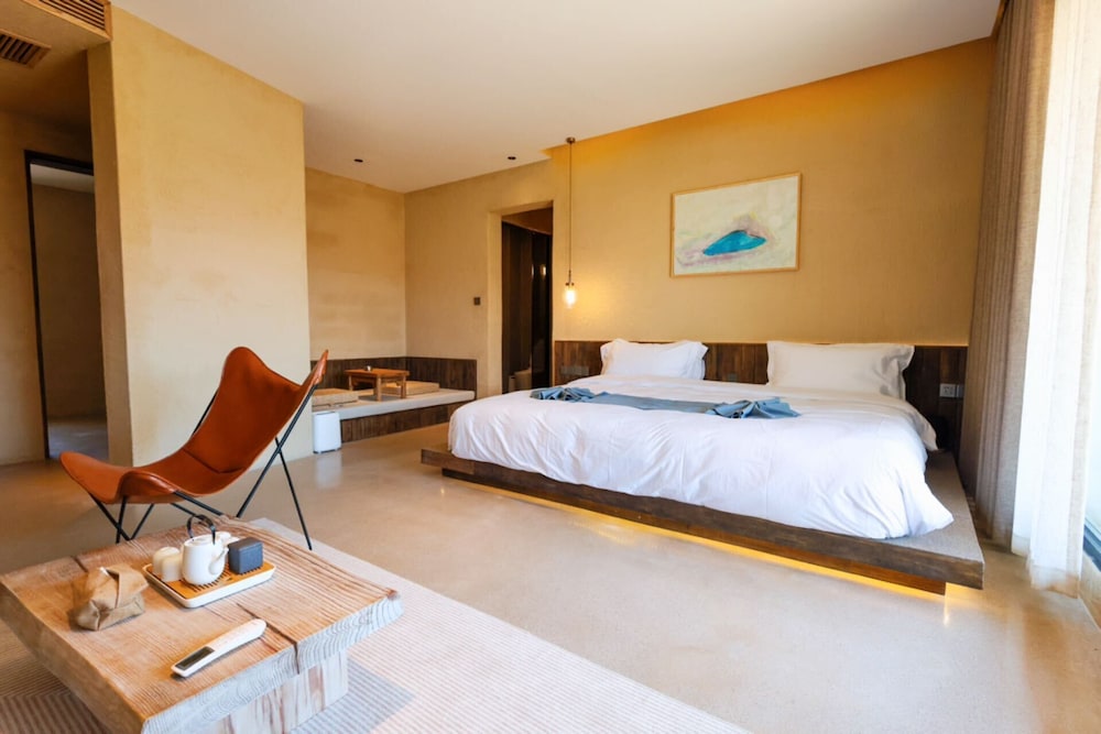 Elite Suite
