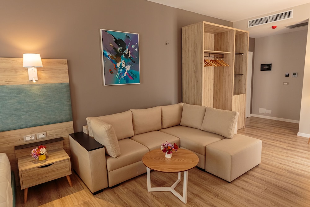 Exclusive Studio Suite