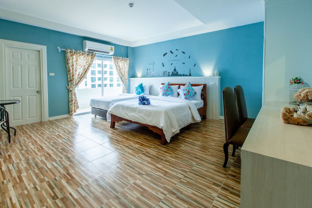 Deluxe Triple Room photo 3