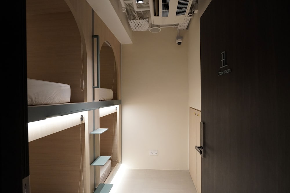 Private Room with 4 Single Capsules photo 1