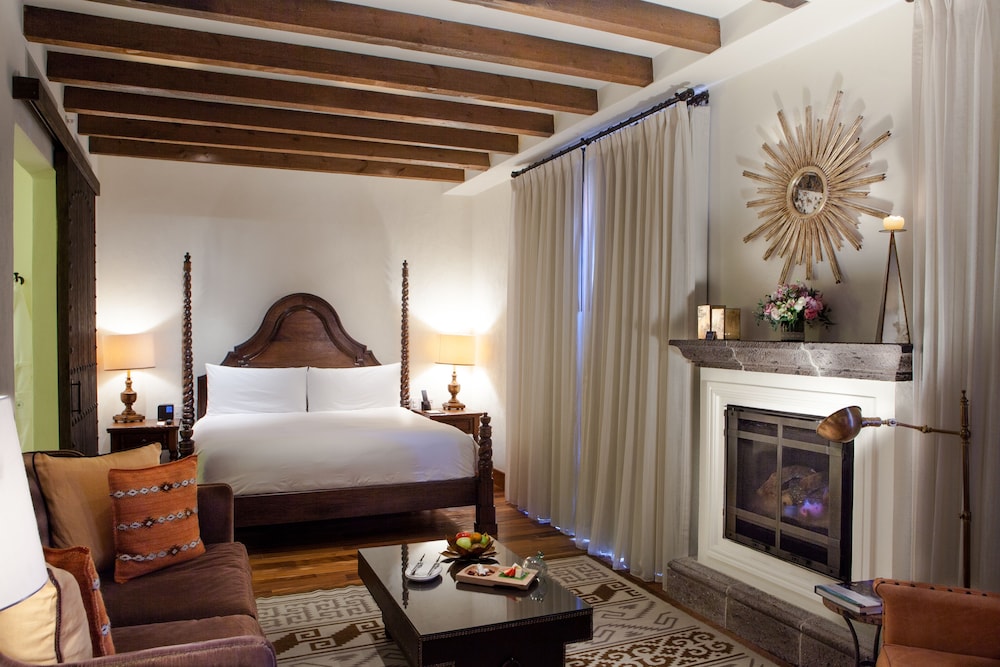 Junior Suite, 1 King Bed - Photo 4