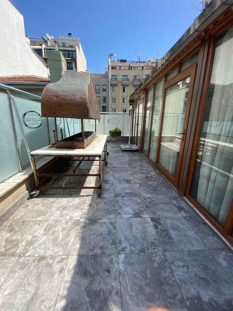Luxury Apartment photo 3