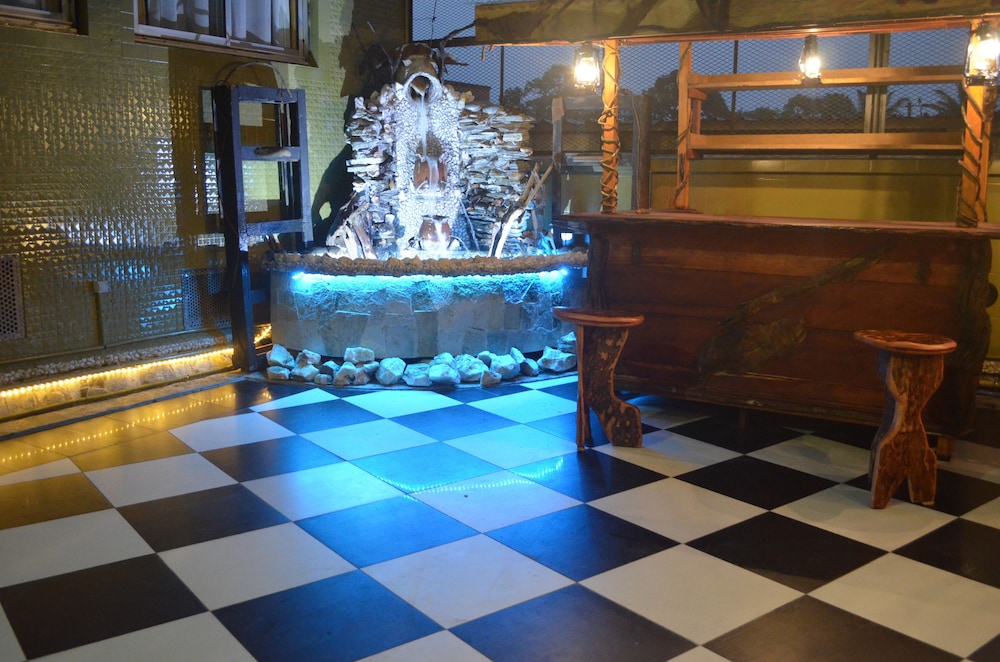 Superior Room, 1 Queen Bed photo 3