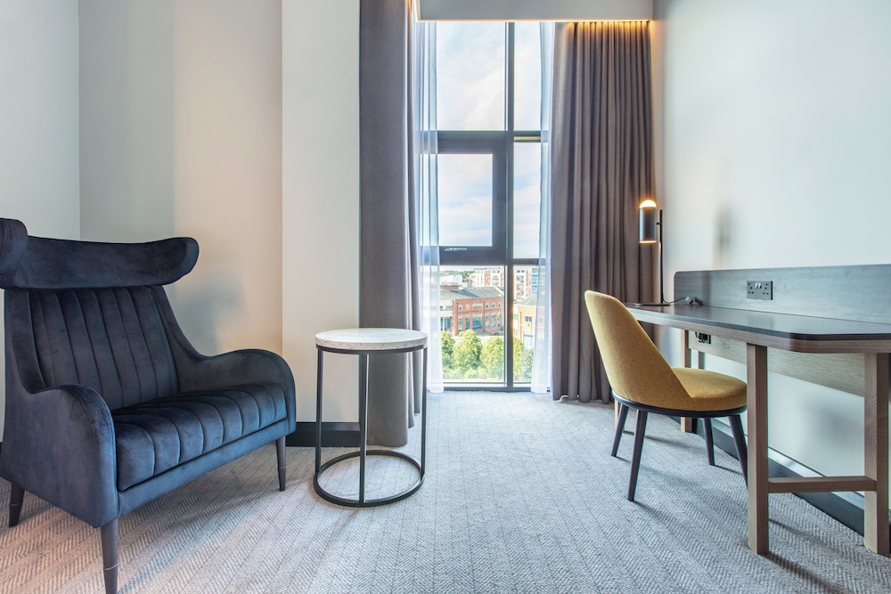 Premium Room - Photo 9