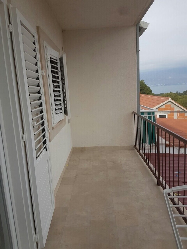Apartment (Two Bedroom Apartment With Balcony) photo 2
