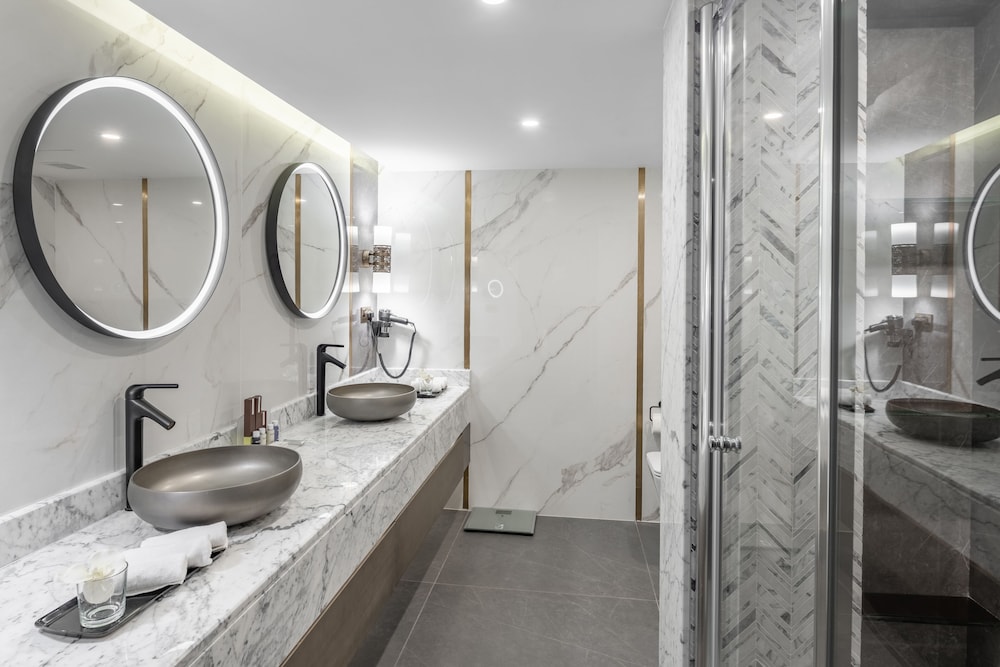 Royal Suite - Photo 4