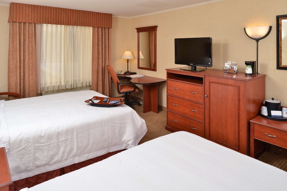 Studio, 1 King Bed, Accessible, Bathtub (Mobility & Hearing) - Photo 2