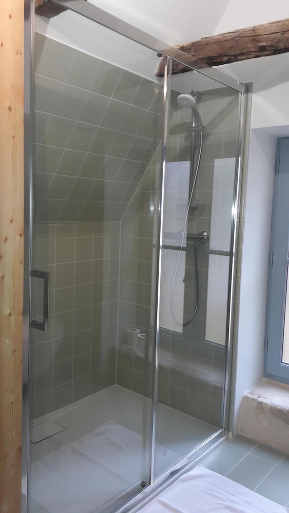 Superior Double or Twin Room, Ensuite - Photo 5