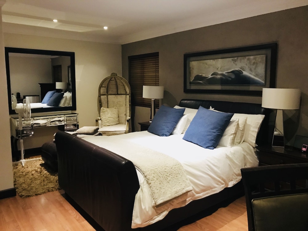 Exclusive Double Room, 1 Queen Bed photo 2