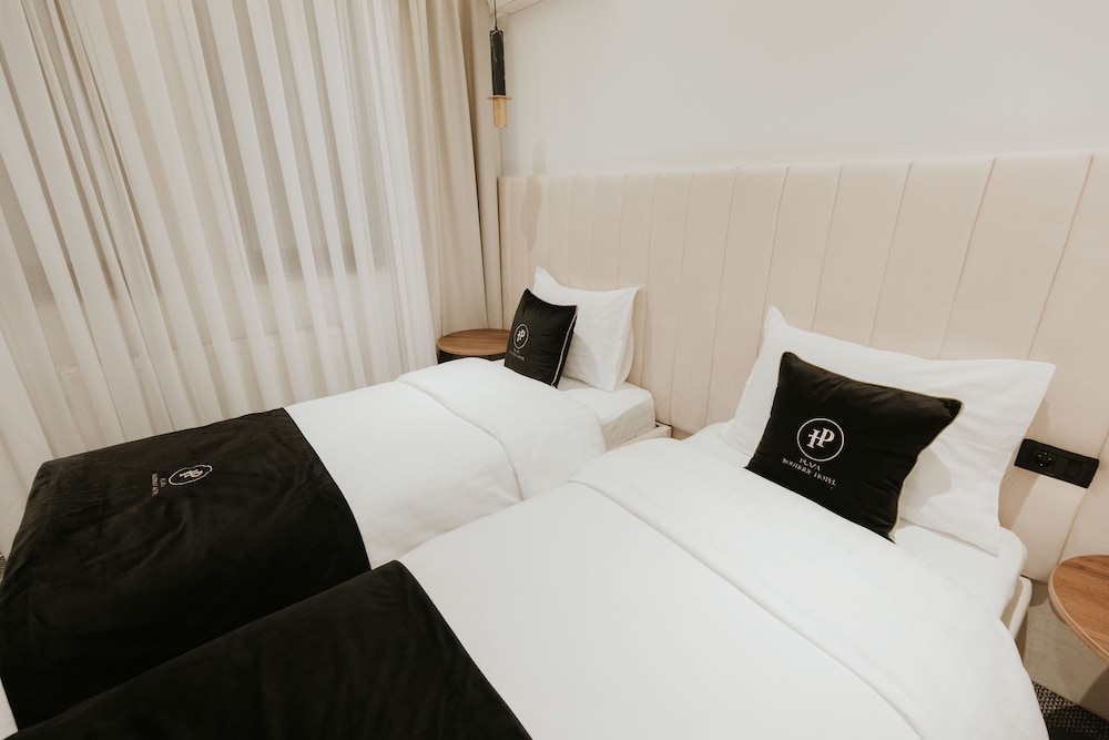 Standard Twin Room, 2 Twin Beds - Photo 2