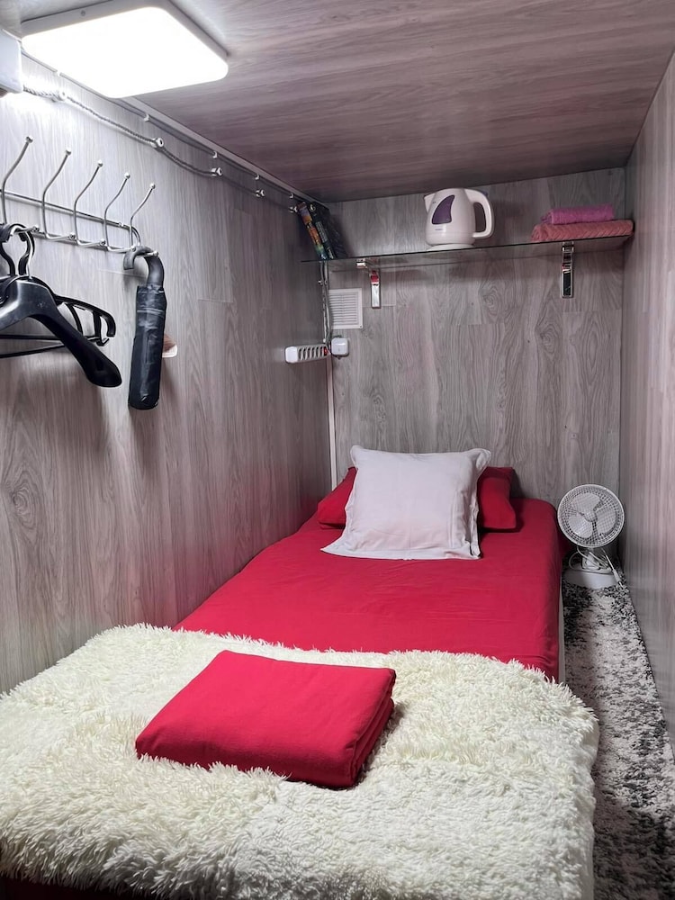 Economy Single Room