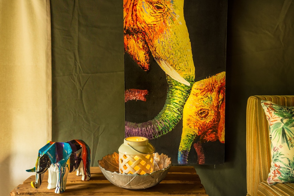Family Glamping Suite bordering Yala with a Guided Night Walk photo 3