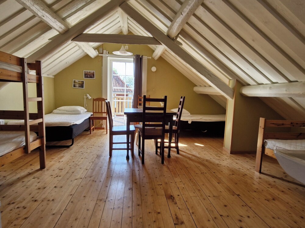 Family Room photo 2