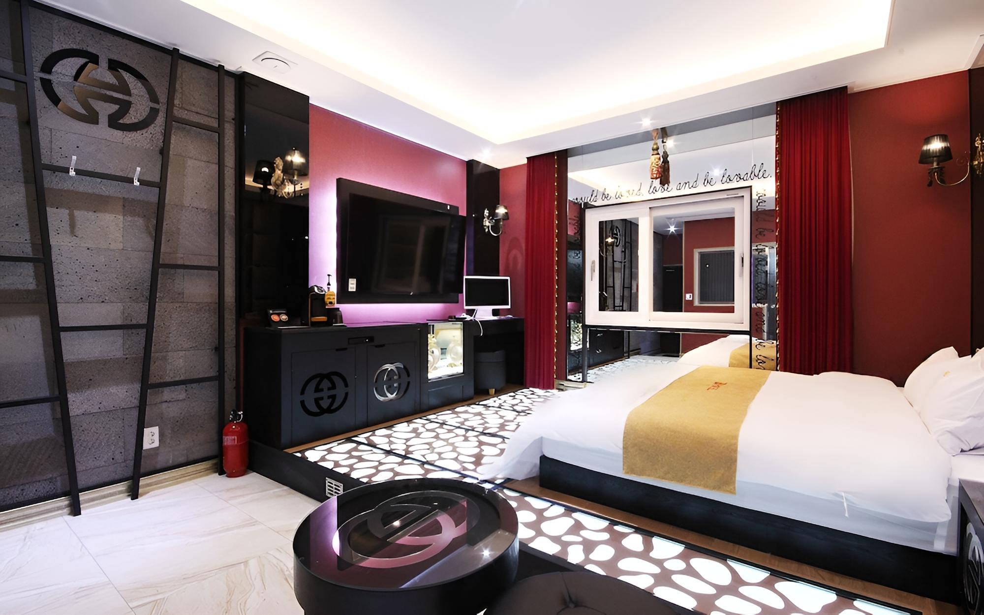 Room (1 room 1 parking (Premium B)) - Photo 5