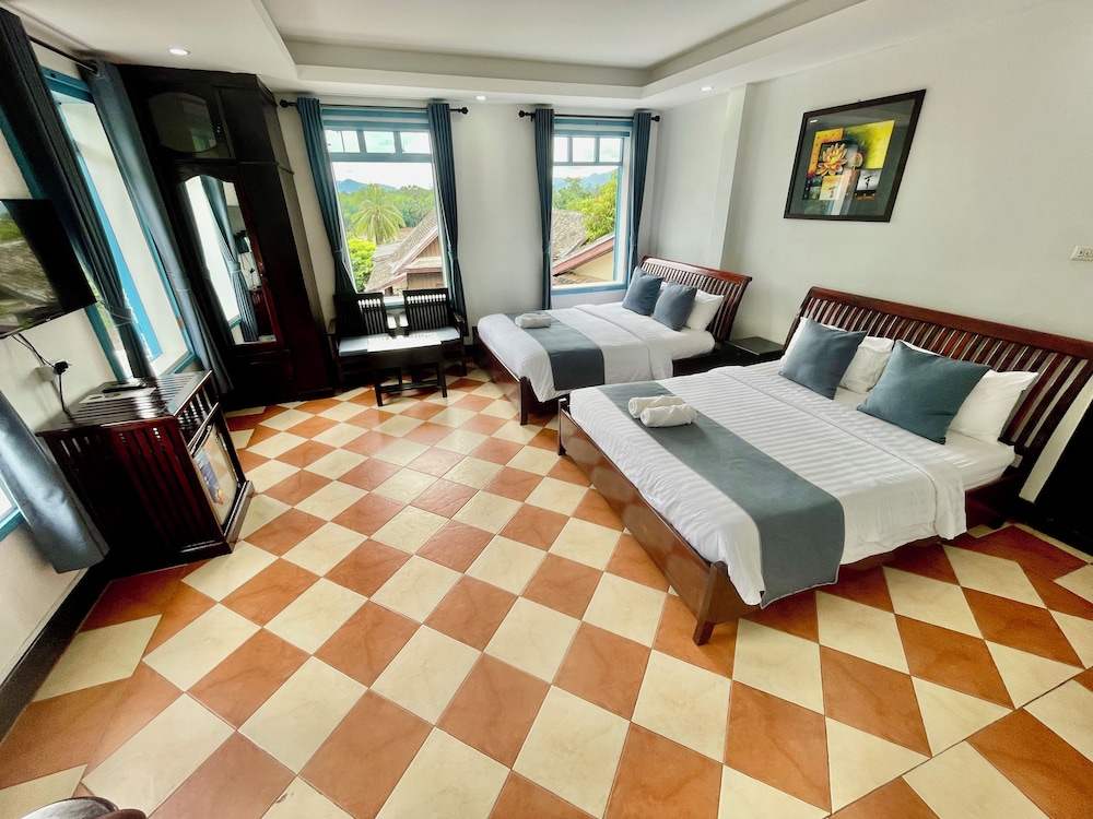 Family Quadruple Room, City View - Photo 13