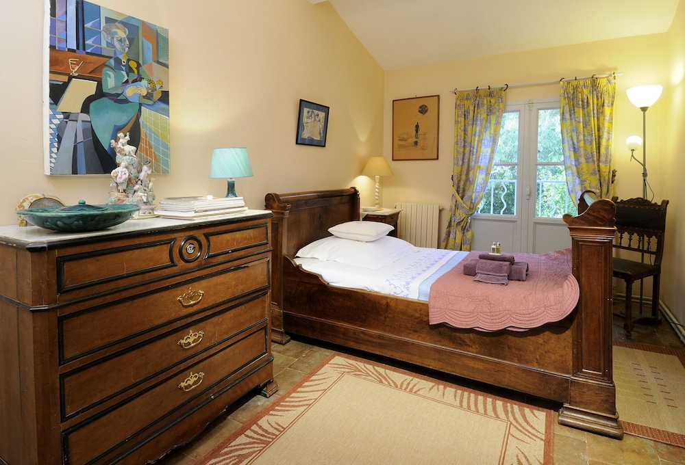 Studio Suite, 3 Bedrooms photo 3