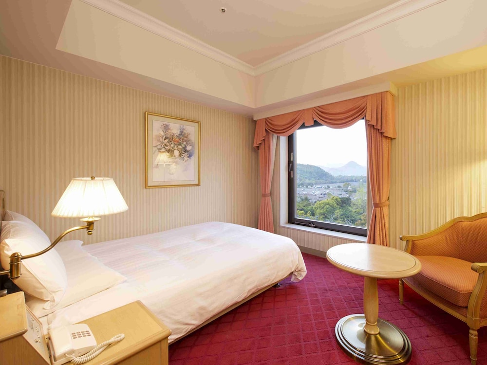 Standard Semi Double Room, Station View, Non Smoking