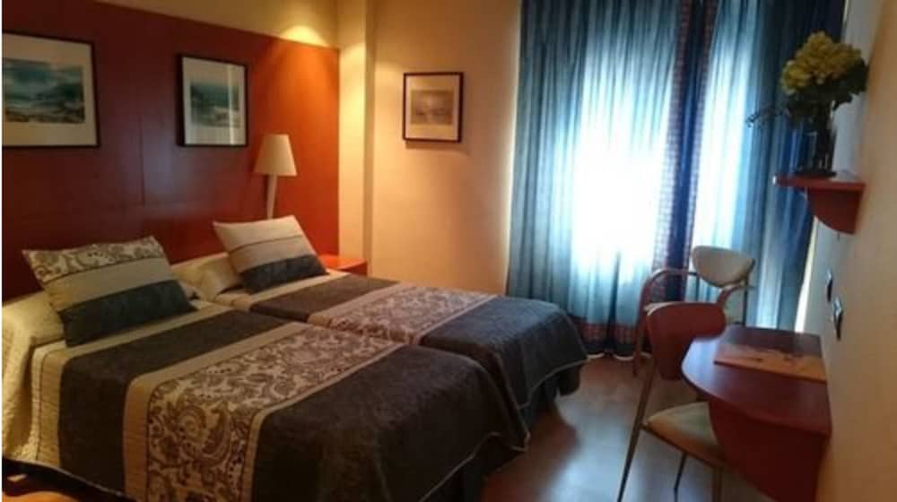 Superior Double Room Single Use photo 3