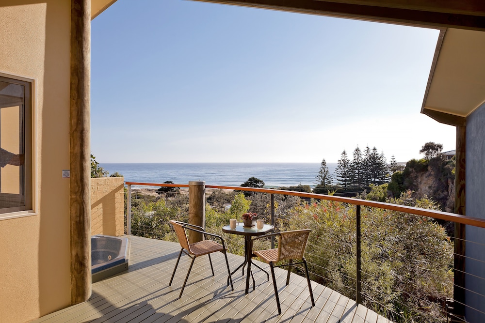2 Bedroom Ocean View Spa photo 2