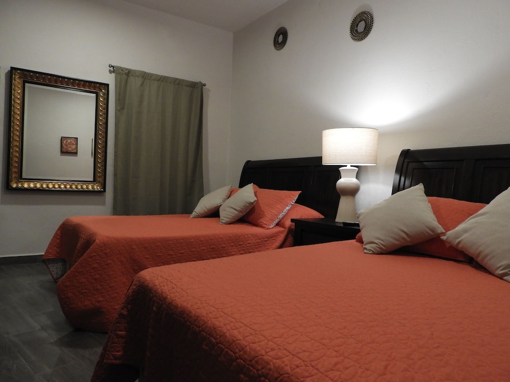 Comfort Apartment, 2 Double Beds, Ensuite, City View