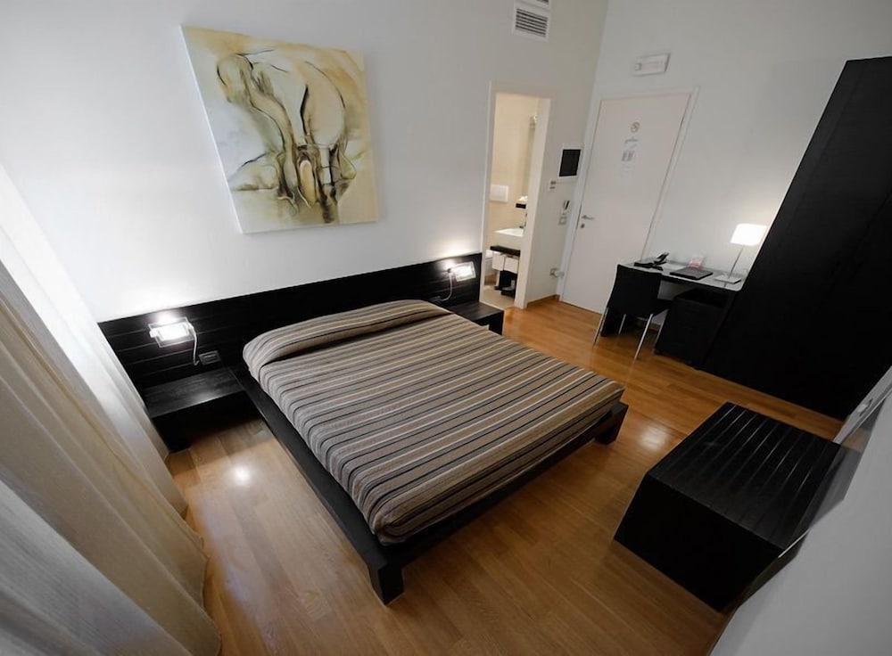 Standard Room photo 1
