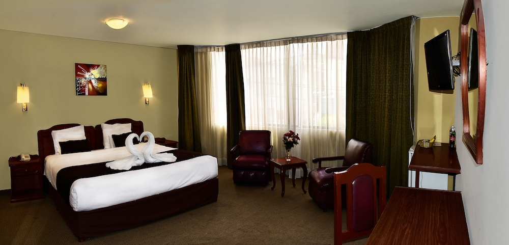 Suite, 1 King Bed