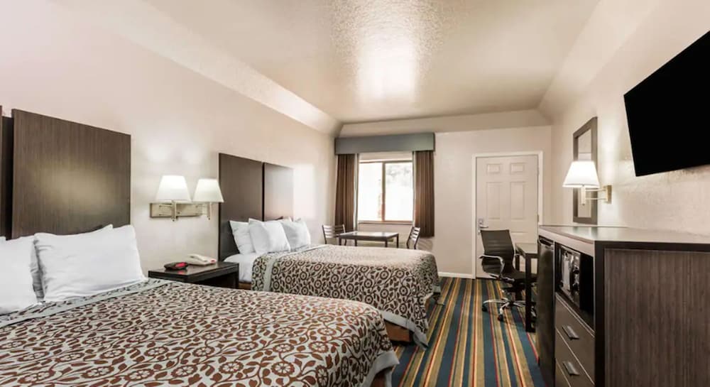 Basic Double Room photo 3