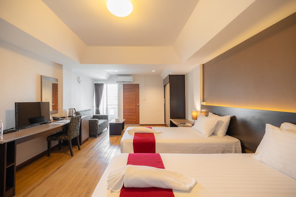 Superior Room (Twin or King) photo 3