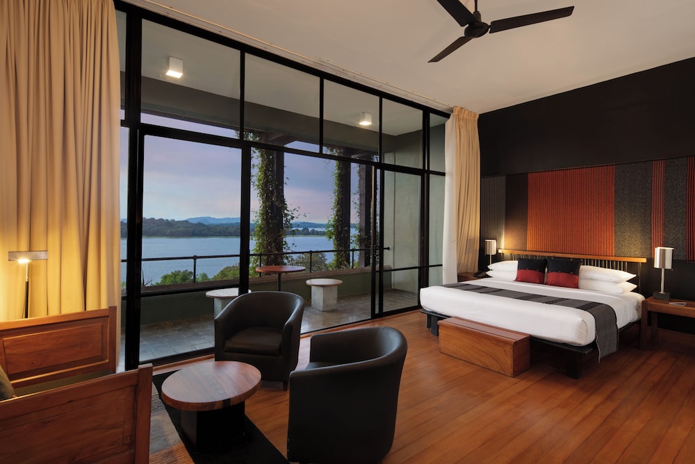 Luxury Panoramic Twin