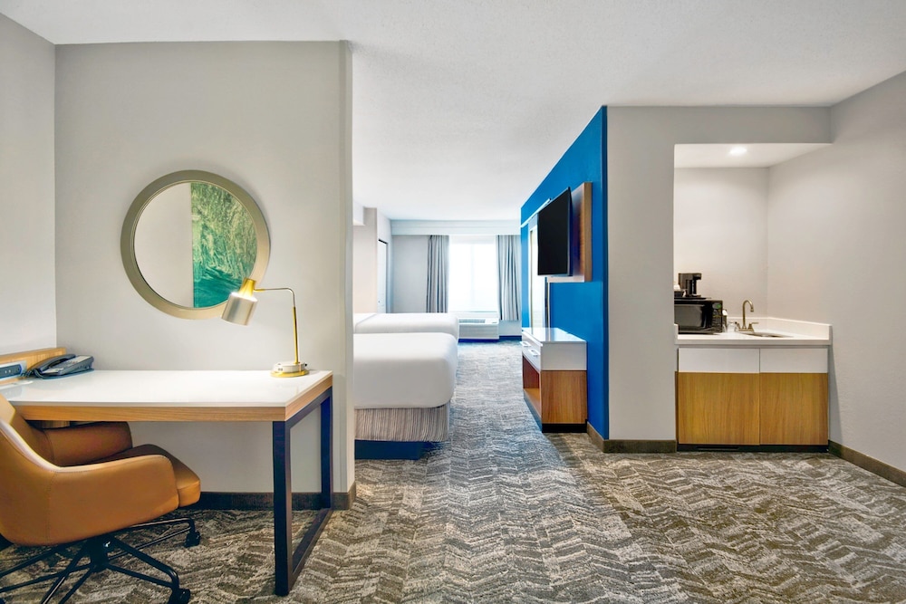 Suite, Multiple Beds