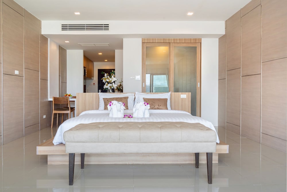 Premier Suite Seaview photo 2