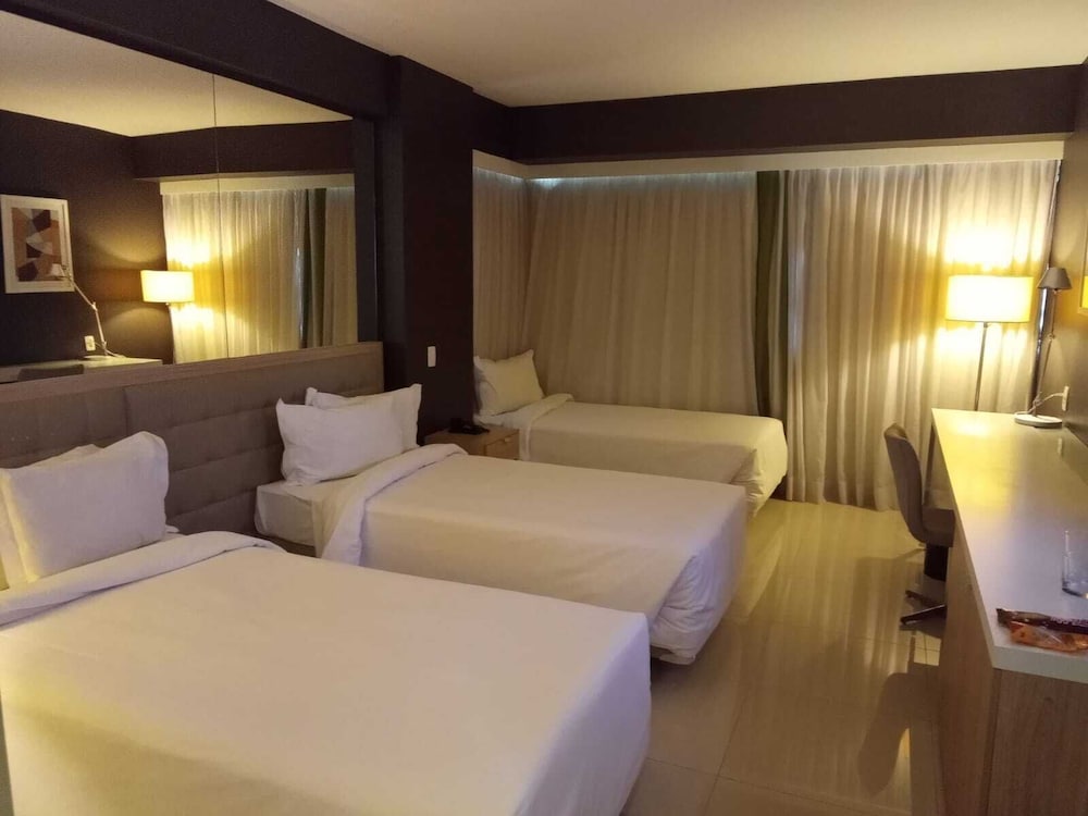Family Room, Multiple Beds