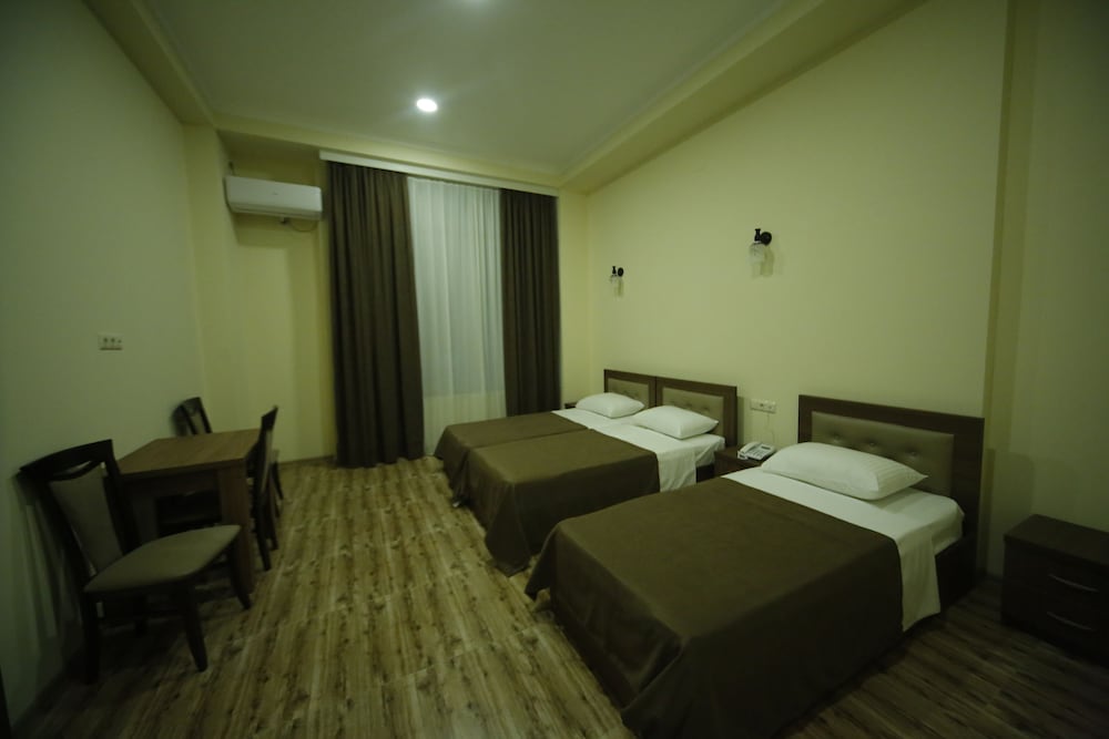 Standard Triple Room photo 1