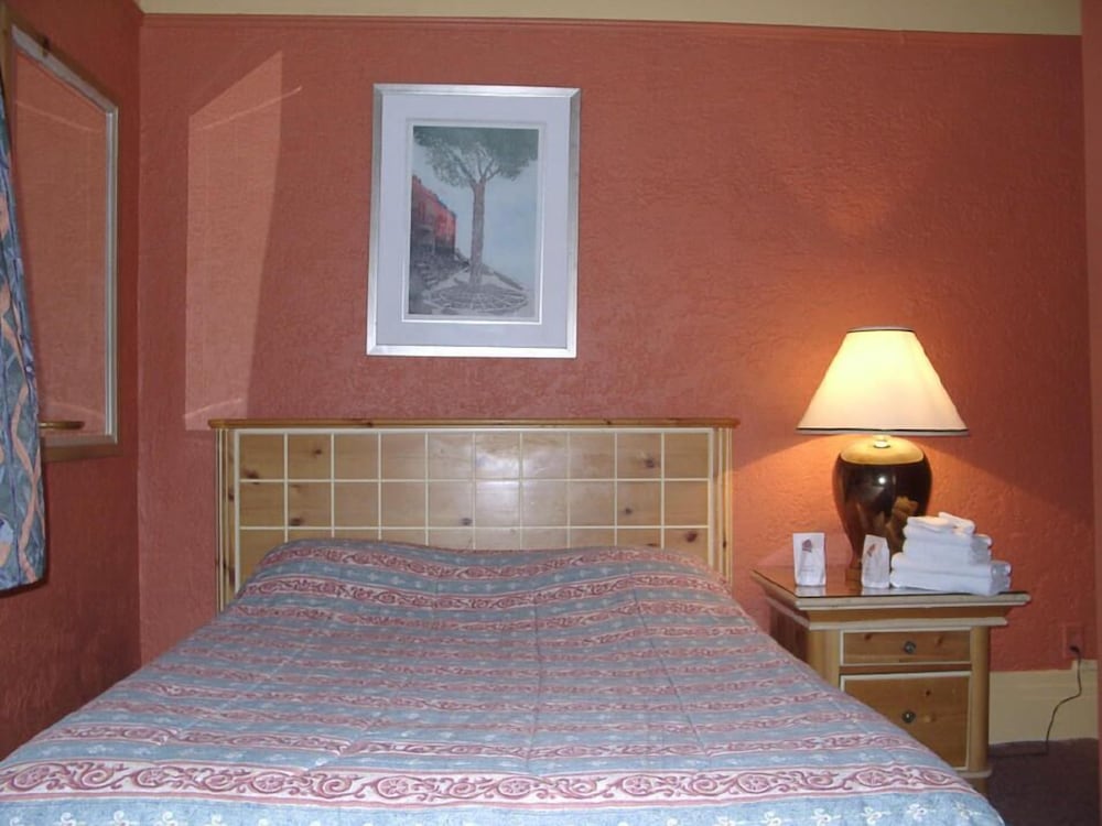 Room, 1 Double Bed, Private Bathroom